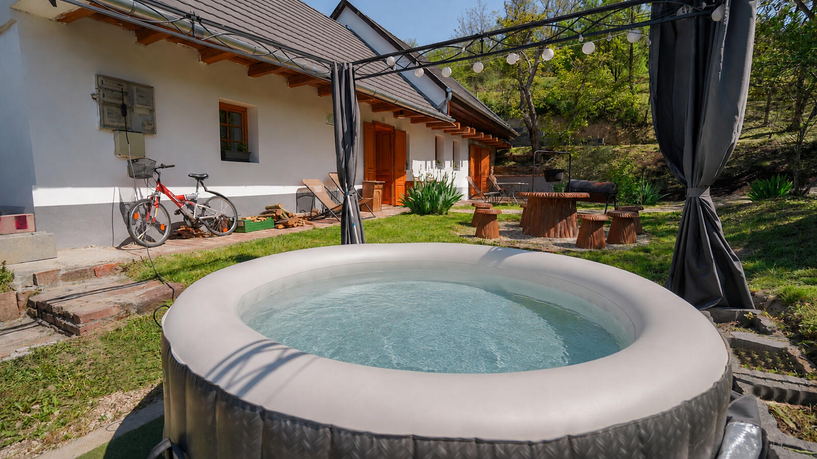 Untitled Három Dió Vendégház Nyim Jacuzzi